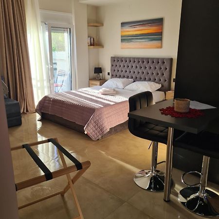Apartamento Fay'S Luxury Loft Volos Exterior foto